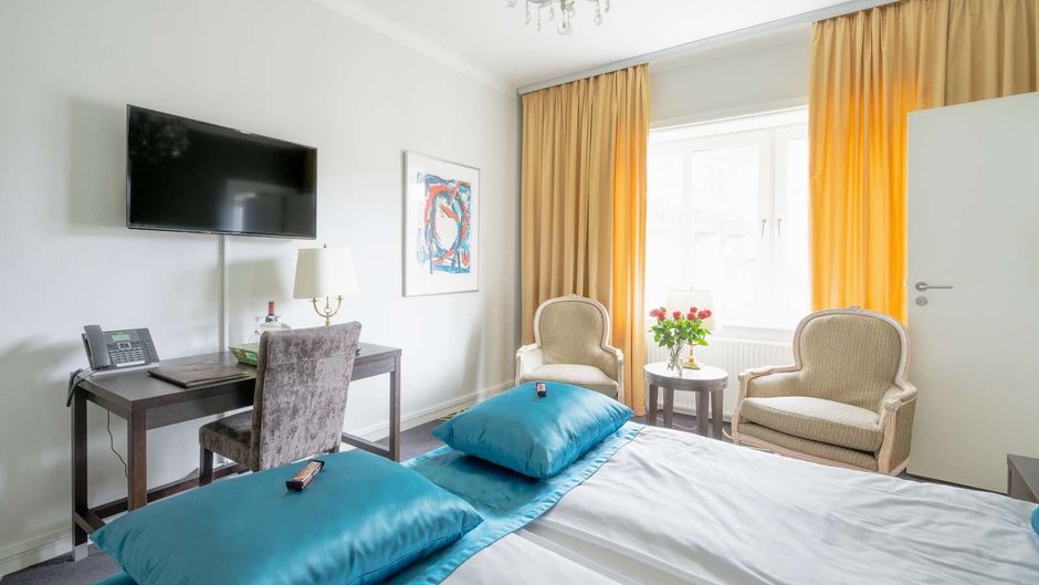 Dania Hotel Room