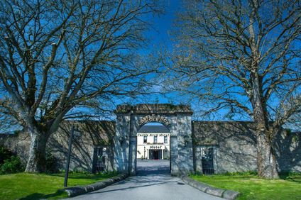Castle Arch Hotel