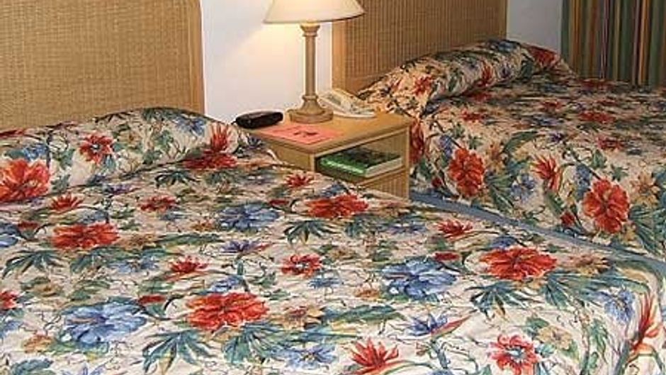 Castaways Resort & Suites Room