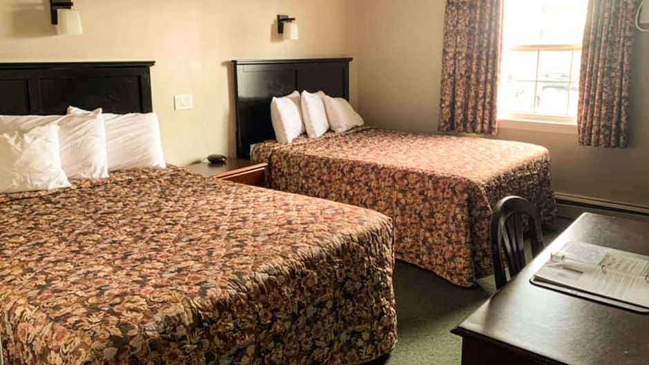 Travellers Inn Summerside Room