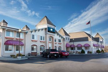 Magnuson Grand Pioneer Inn & Suites