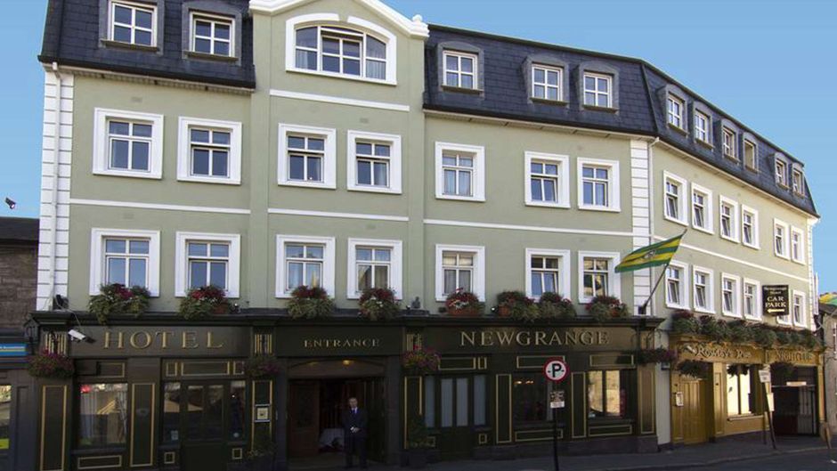 Newgrange Hotel Exterior
