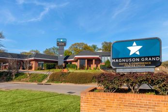 Magnuson Grand Hotel & Conference Center