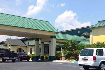 Super Inn & Suites