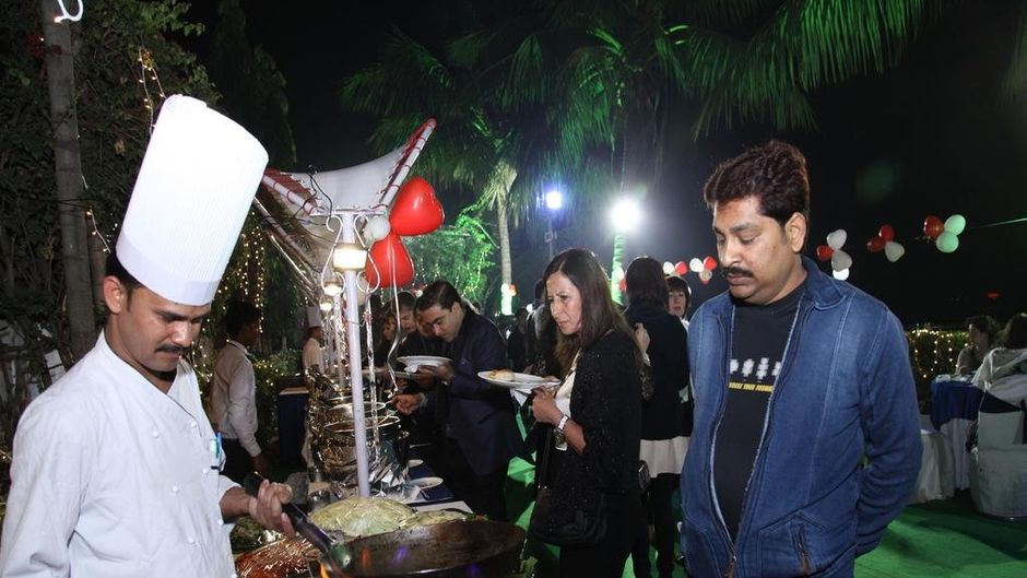Polo Floatel Kolkata Restaurant