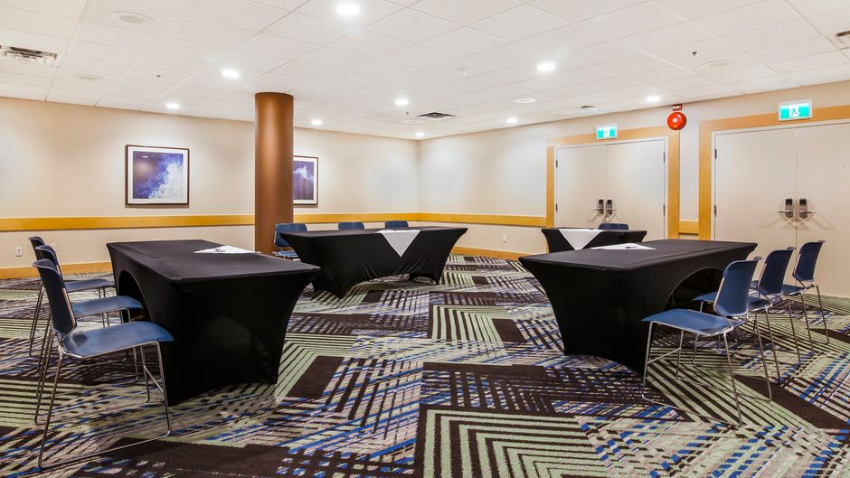 Holiday Inn Express & Suites Langley Meeting