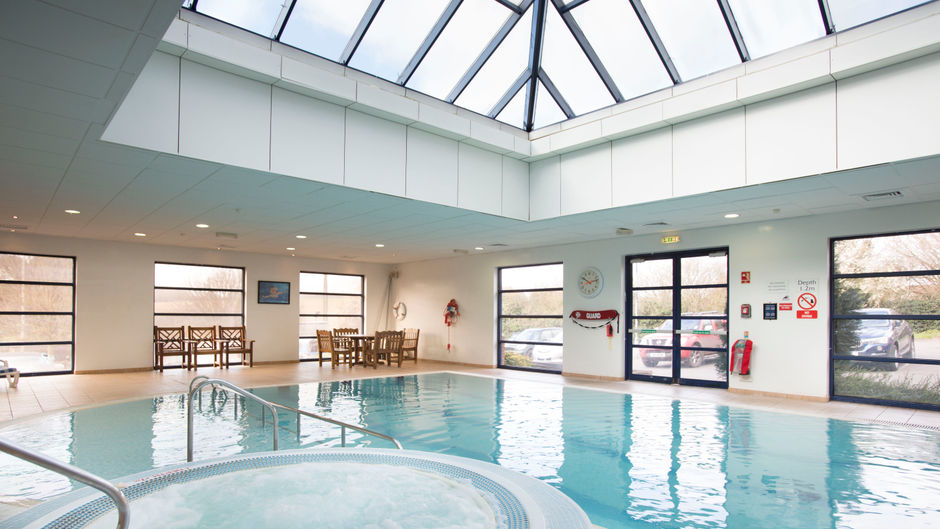 Holiday Inn Luton-South M1, Jct.9 Pool