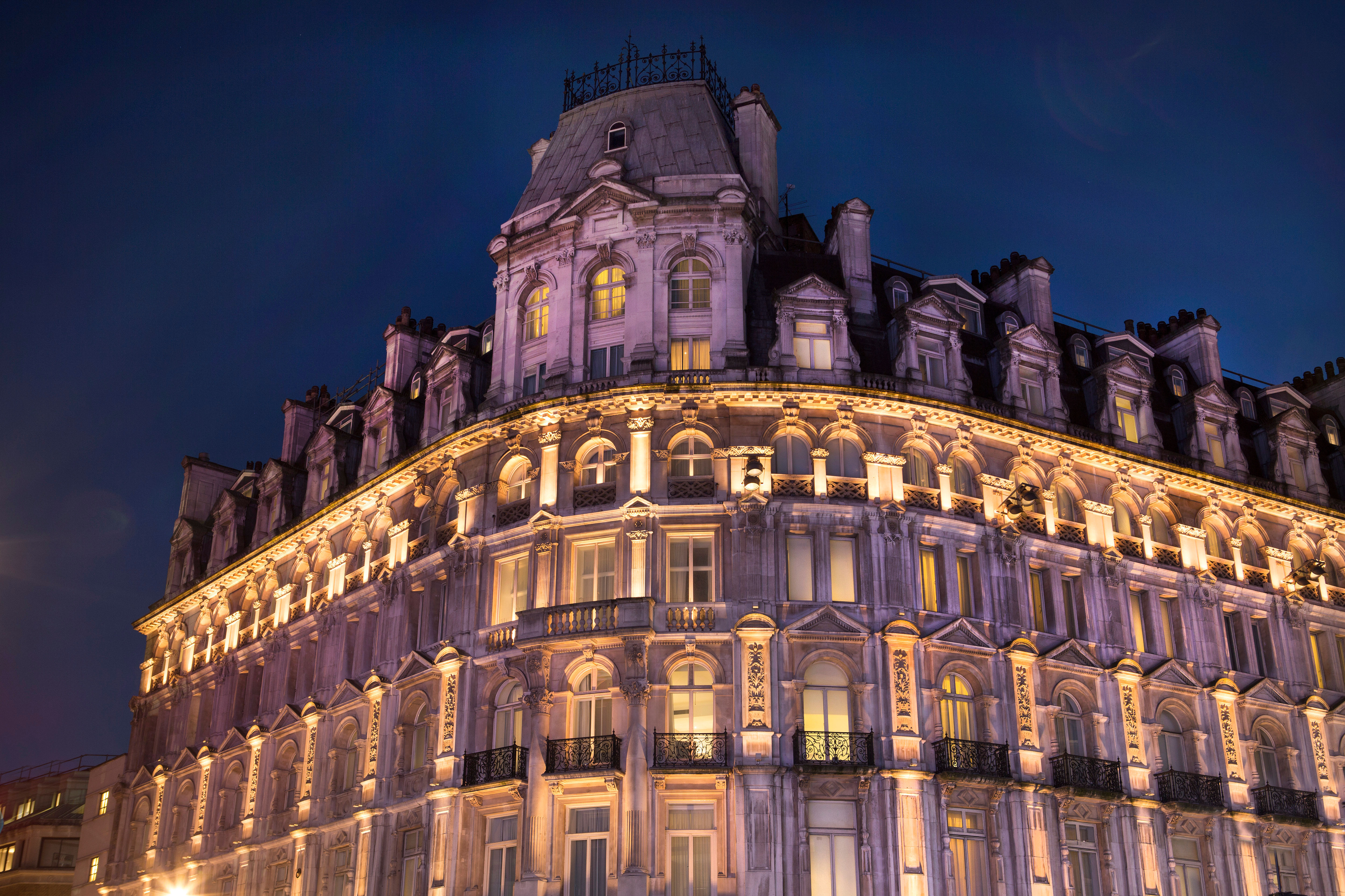 Continental hotsell 8 piccadilly