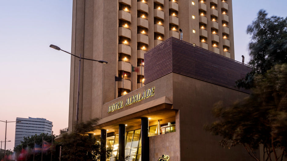 Hotel Alvalade Exterior