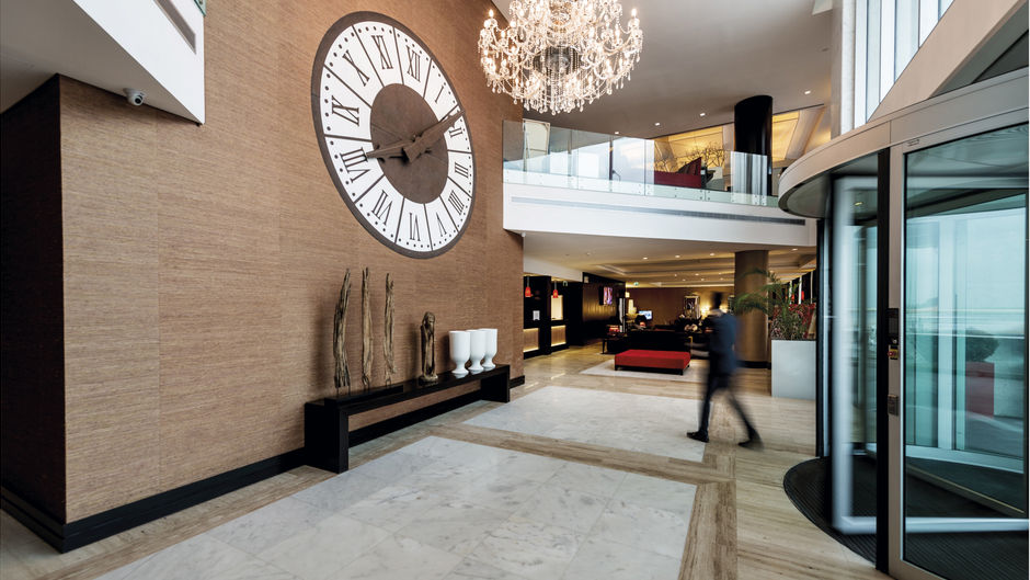 Hotel Baia Luanda Lobby