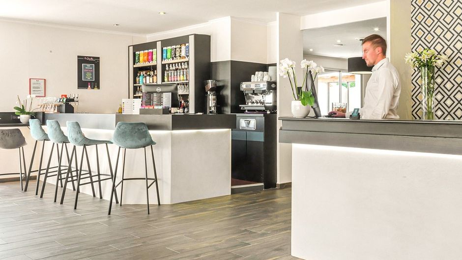 L'Initial Hotel Restaurant Seminaires Lobby