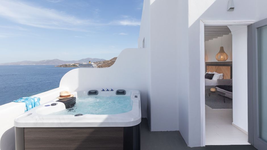 Kouros Hotel & Suites Room
