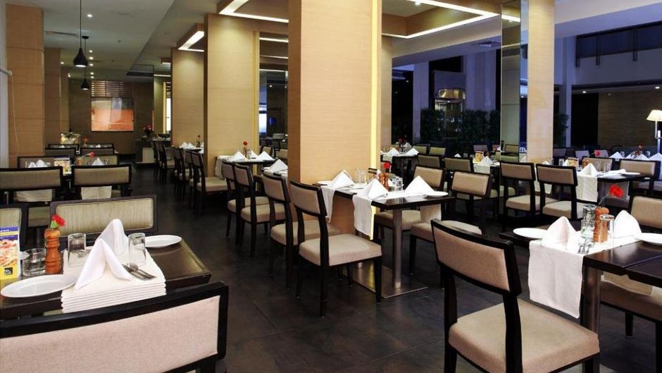 Abu Sarovar Portico Restaurant