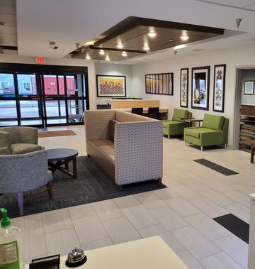 Holiday Inn Express & Stes Junction City