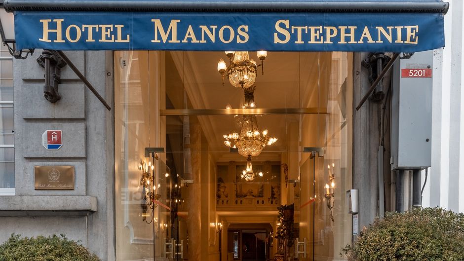 Manos Stephanie Hotel Exterior