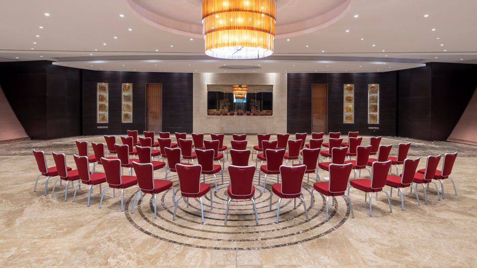 Crowne Plaza Doha - The Business Park Ballroom
