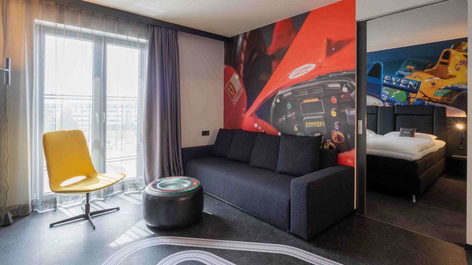 V8 Hotel Koln at MOTORWORLD Suite