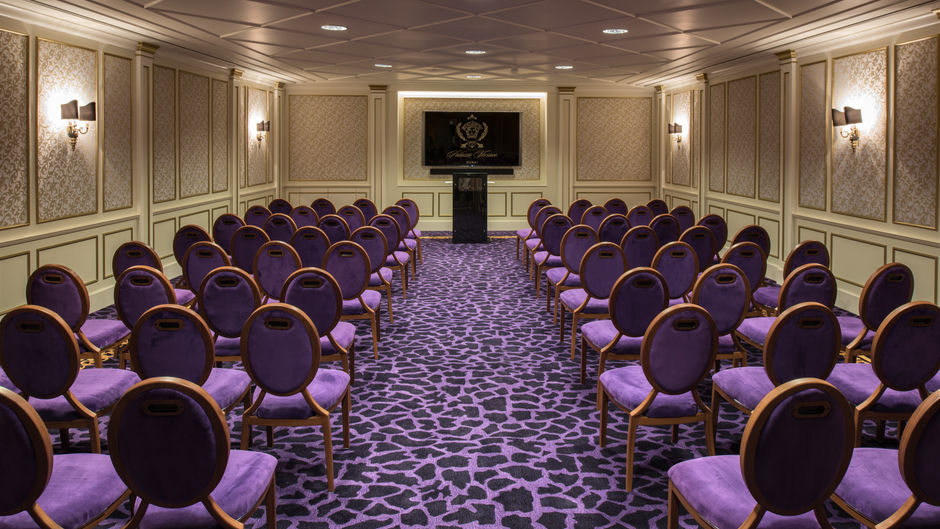Palazzo Versace Dubai Meeting