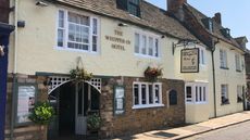 Brook Whipper-In Hotel