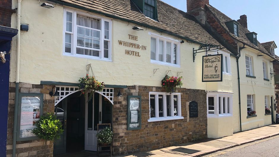 Brook Whipper-In Hotel Exterior