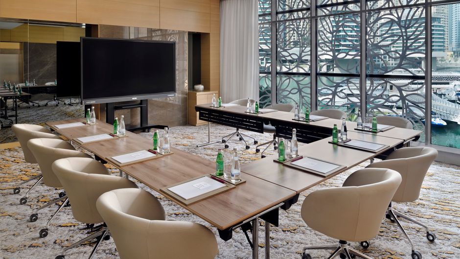 Crowne Plaza Dubai Marina Meeting