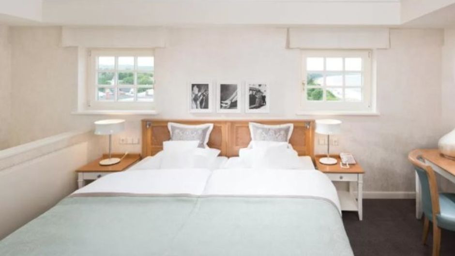 Travel Charme Kurhaus Binz Room