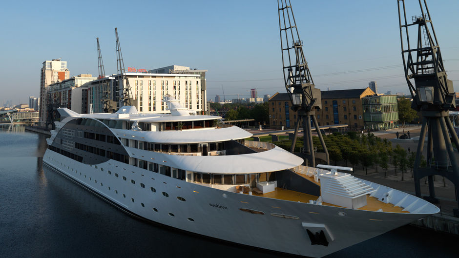 Sunborn Yacht Hotel Exterior