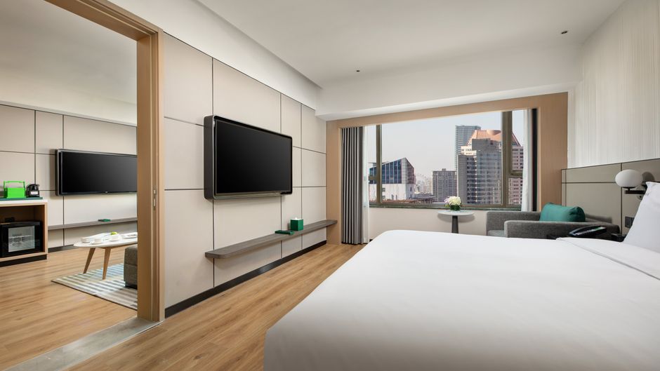 Holiday Inn Shanghai Nanjing Road Suite