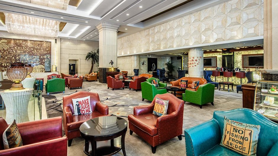 Crowne Plaza Hotel Foshan Exterior