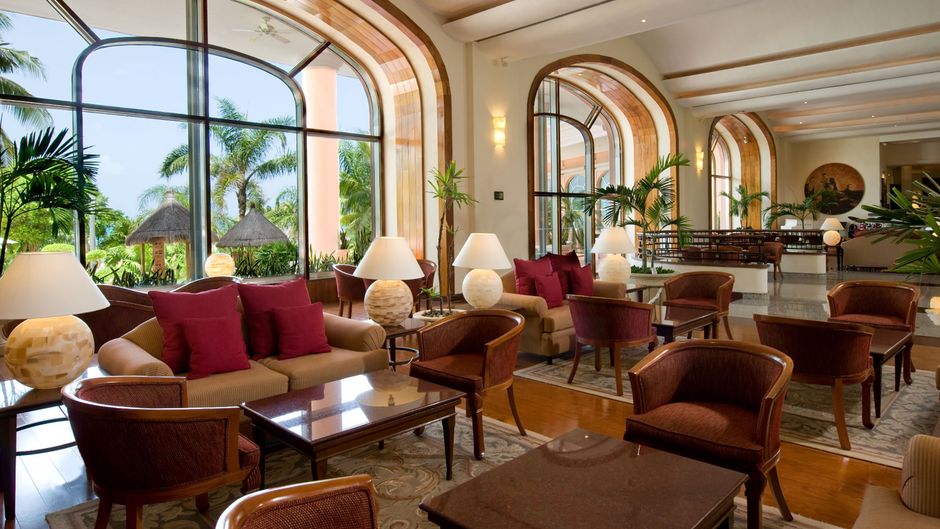 Grand Fiesta Americana Coral Beach Lobby