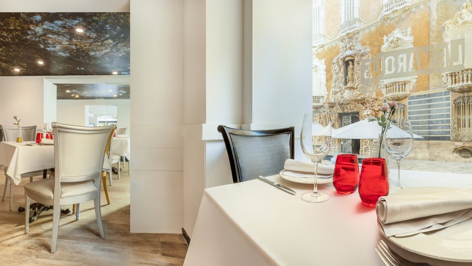 SH Ingles Hotel Restaurant