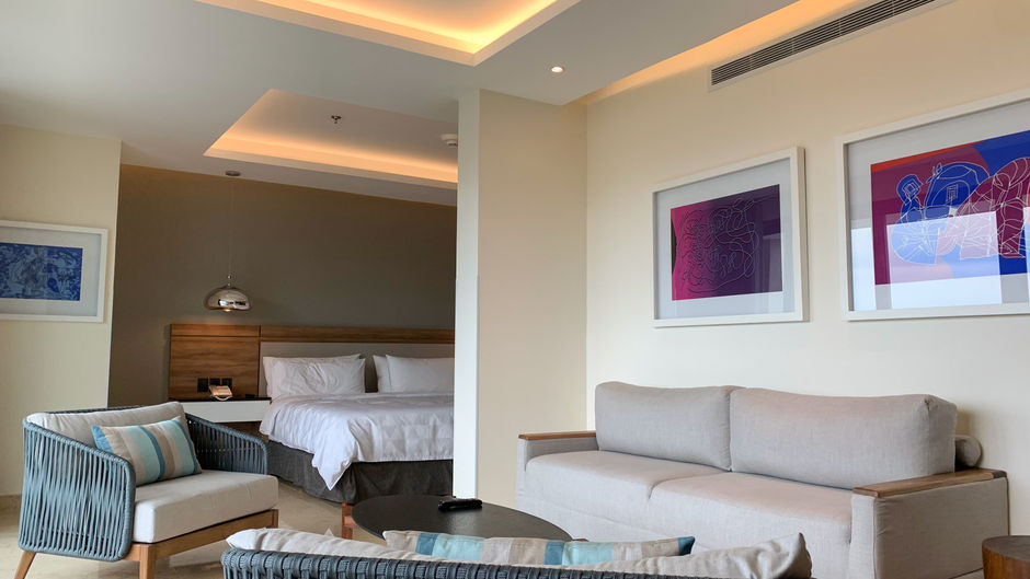 Holiday Inn & Suites Marina & Golf Room