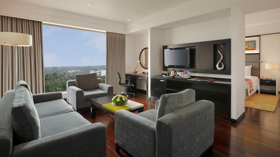 Crowne Plaza Pune City Centre Suite