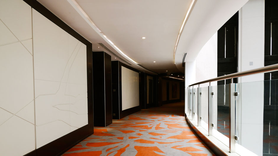 Crowne Plaza Doha - The Business Park Lobby