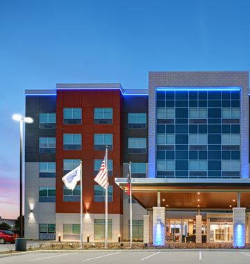 Holiday Inn Express & Stes Memorial City