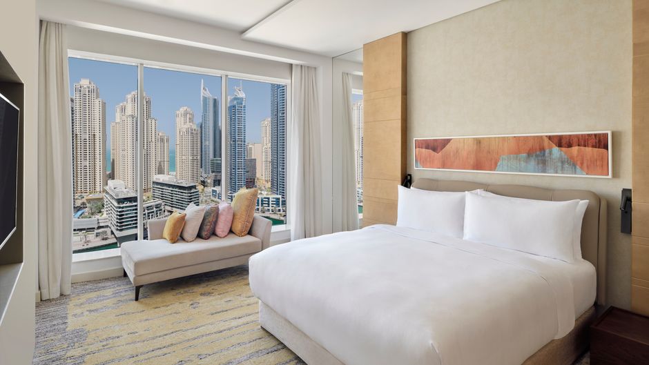 Crowne Plaza Dubai Marina Suite