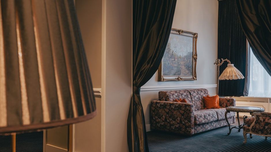 Manos Premier Hotel Suite