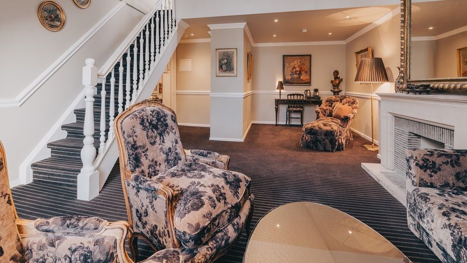 Manos Premier Hotel Suite