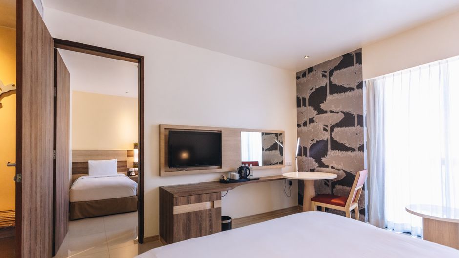 Holiday Inn Express Phuket Patong Beach Suite