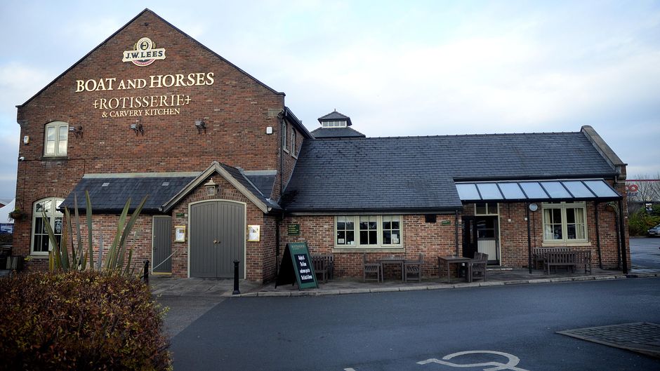 Boat and Horses Inn Exterior