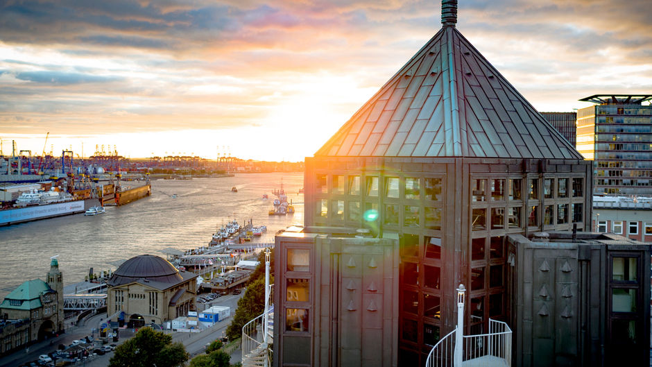 Hotel Hafen Hamburg Exterior