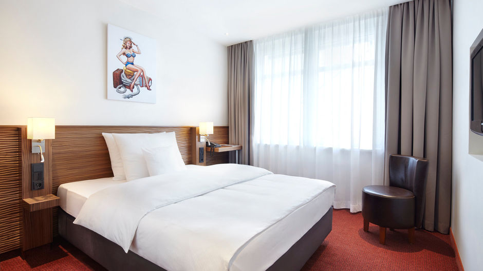 Hotel Hafen Hamburg Room