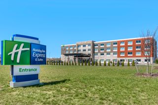 Holiday Inn Express/Stes Southwest I-81