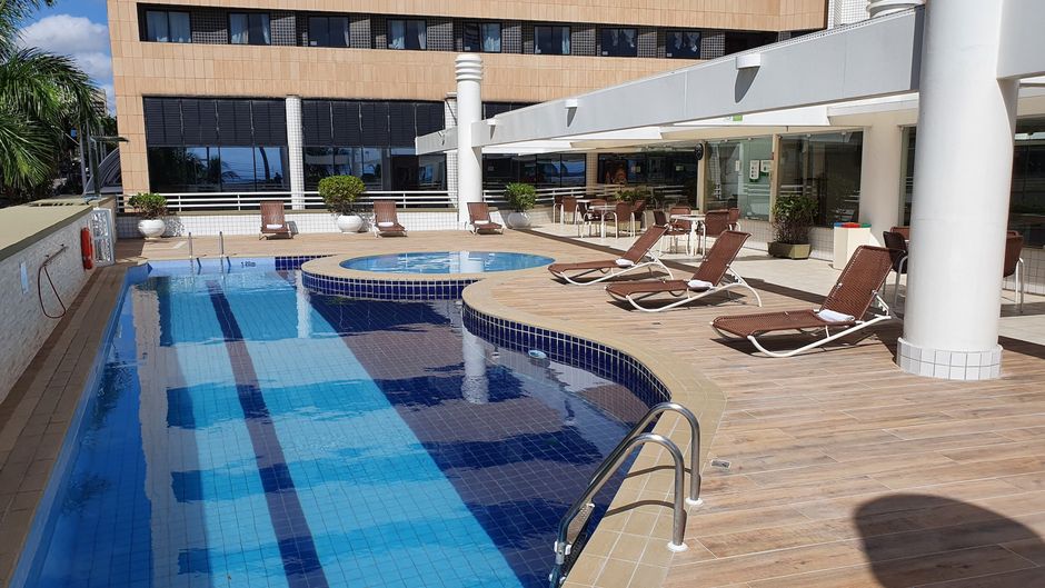 Holiday Inn Fortaleza Pool