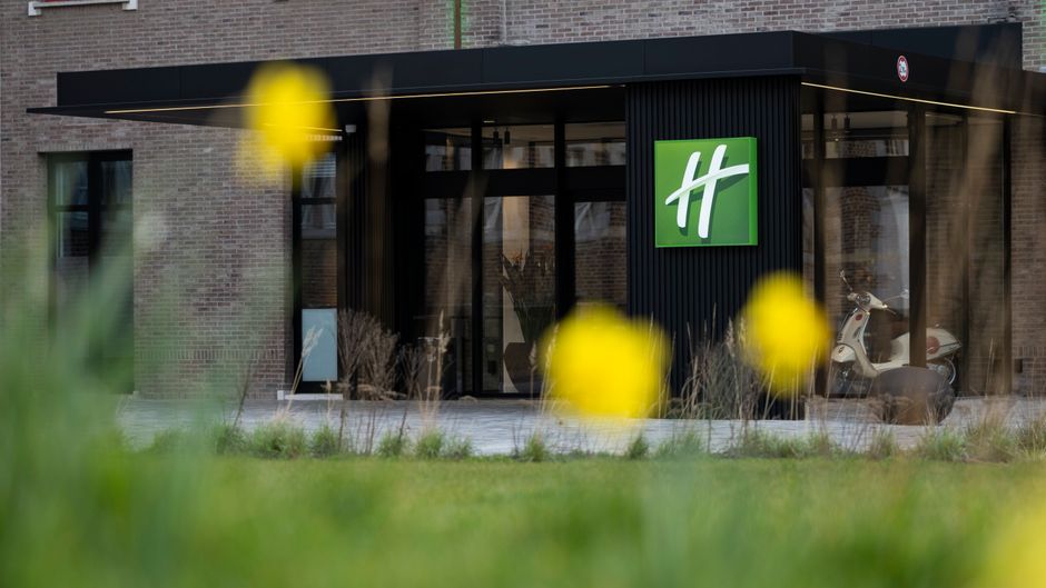 Holiday Inn Exterior