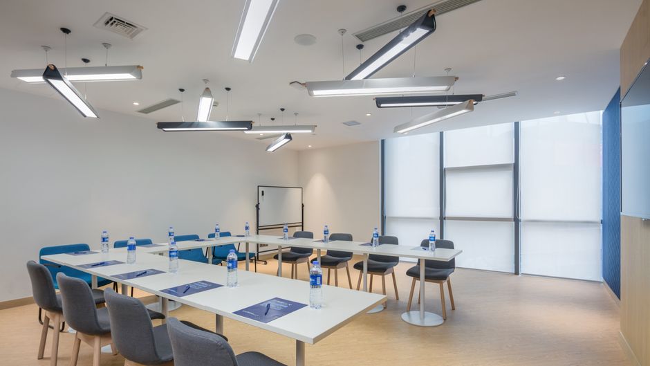Holiday Inn Express Hangzhou Jiuzhou Meeting