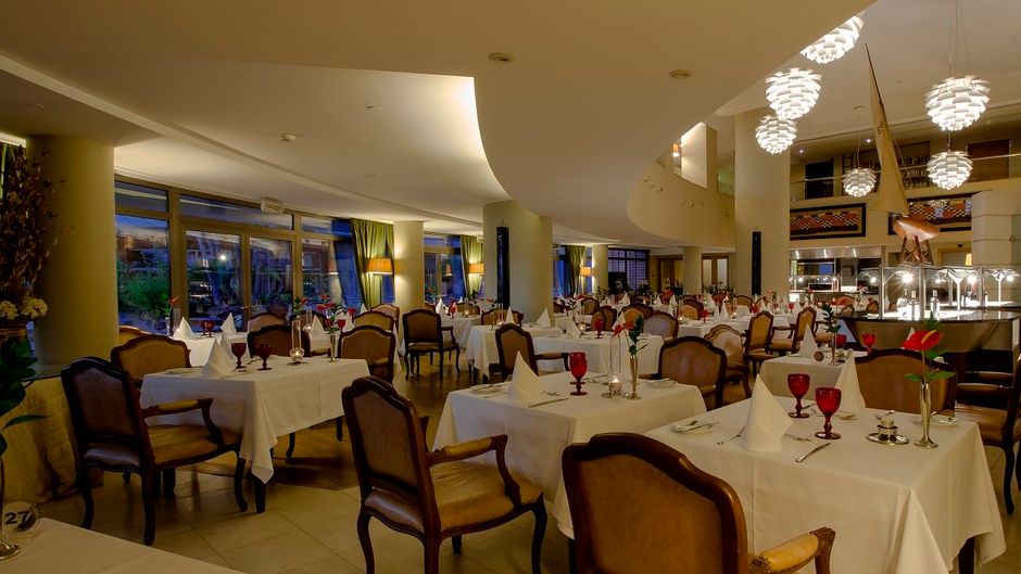 Hotel Royal Savoy Restaurant