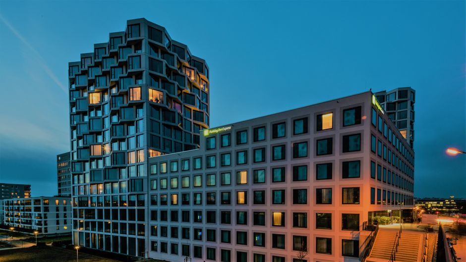 Holiday Inn Express Munich City West Exterior