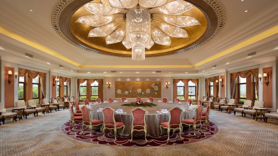 Holiday Inn New Port Ballroom