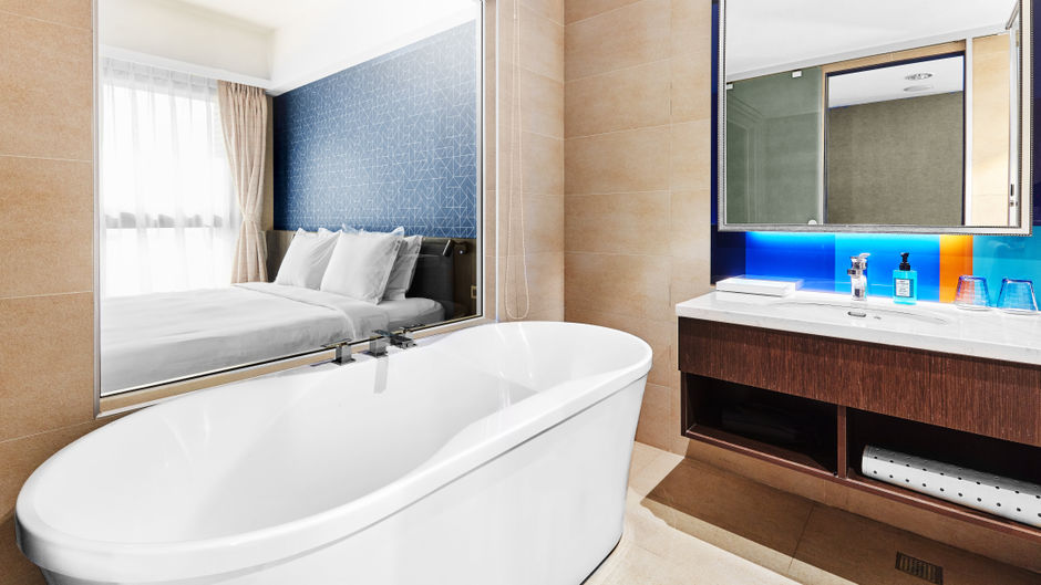 Holiday Inn Express Kaohsiung Love River Room
